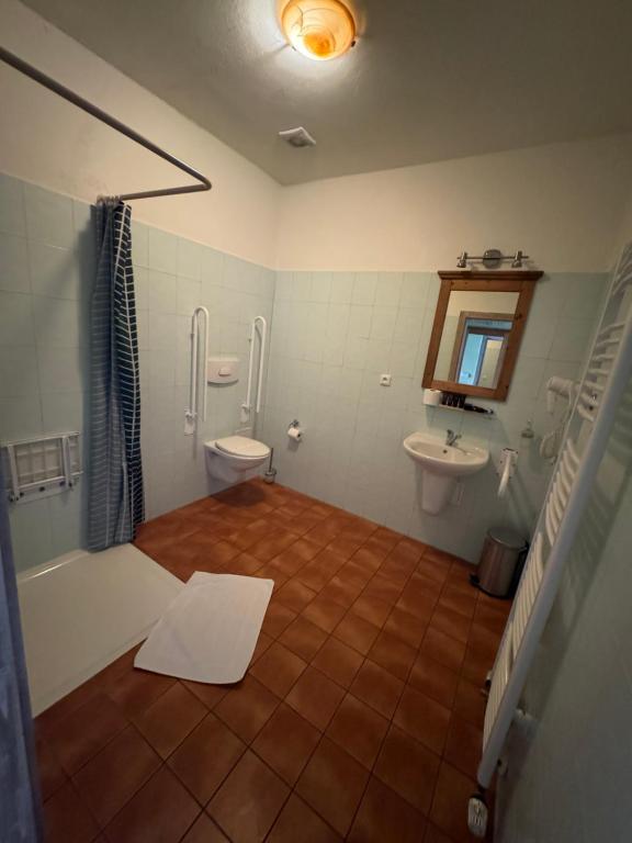 Koupelna v ubytování Hotel U Hrabenky