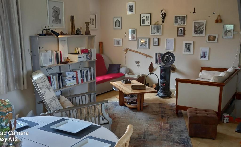 Posezení v ubytování Malpas125 chambres