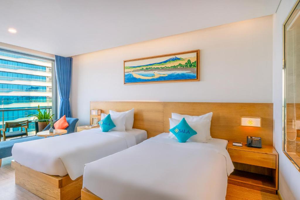 Special Offer - Deluxe Twin Room with Partial Sea View