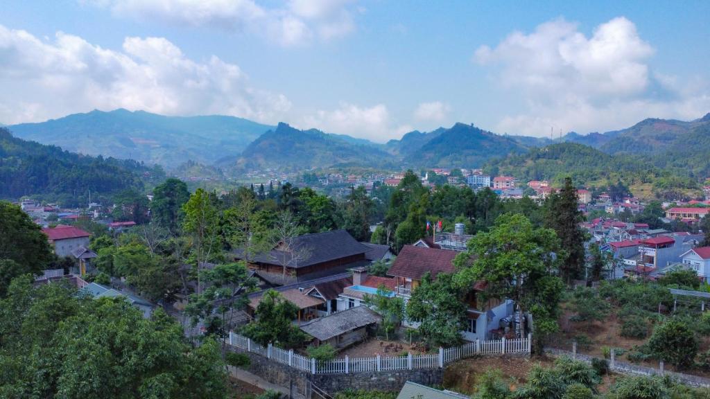 Khách Sạn Bắc Hà Dragon Hotel LC