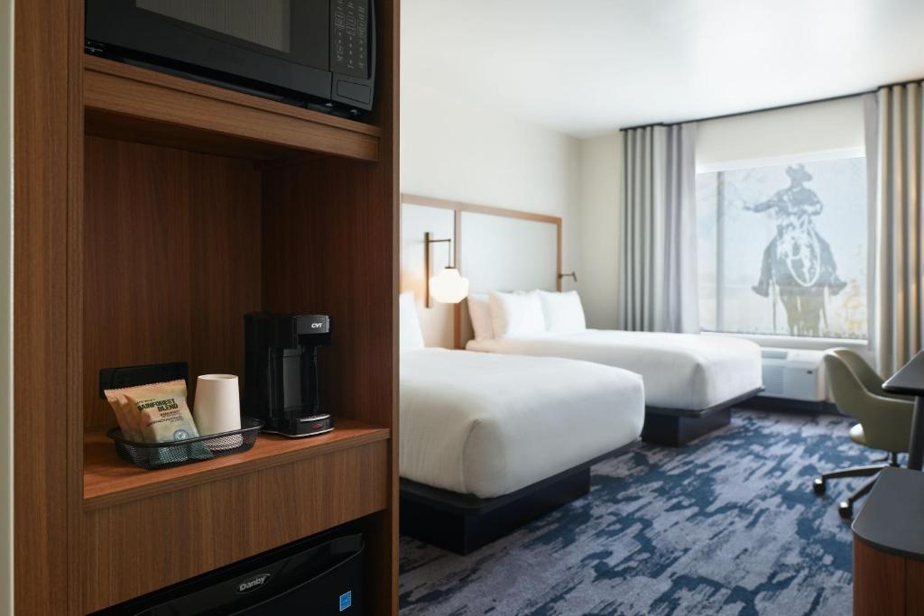 Postel nebo postele na pokoji v ubytování Fairfield Inn & Suites by Marriott Tempe