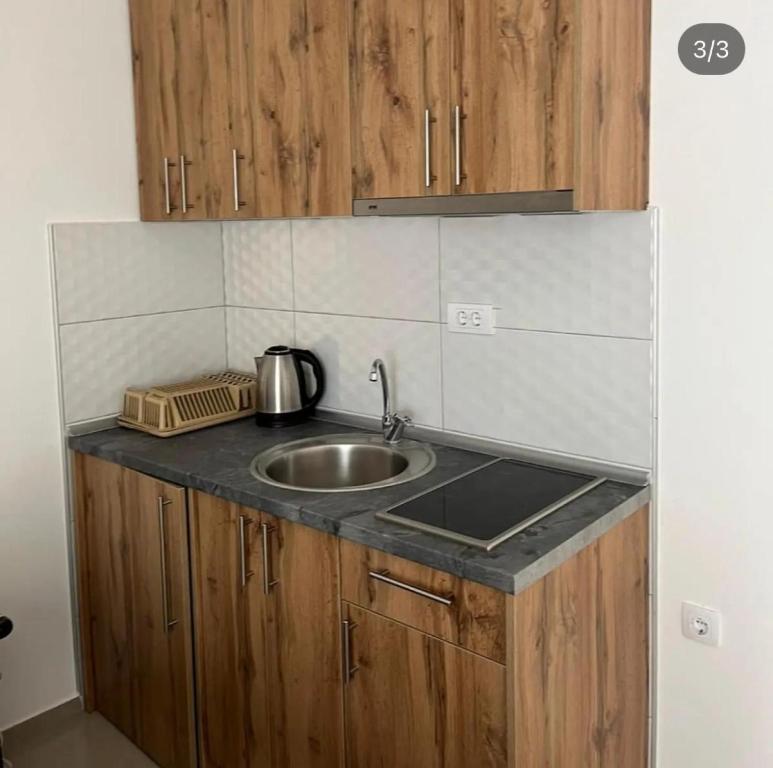 Kuchyň nebo kuchyňský kout v ubytování Villa Ronić