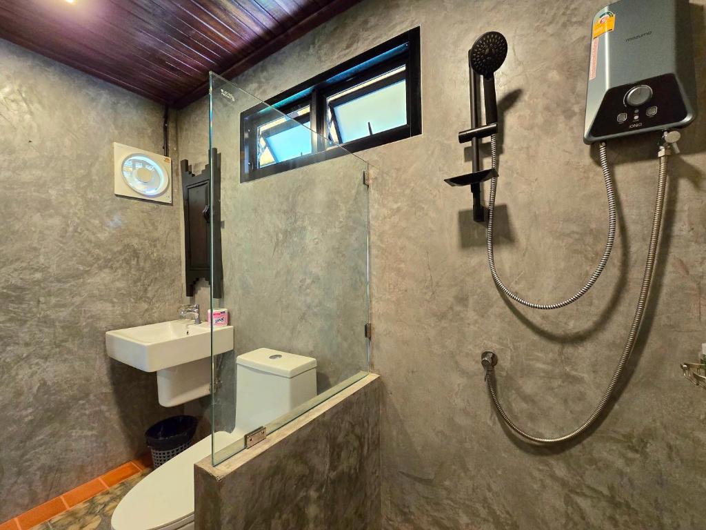 Koupelna v ubytování Baan Koh Kwang Pool Villa Krabi