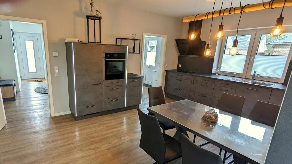 Kuchyň nebo kuchyňský kout v ubytování Ferienhaus-Annelore
