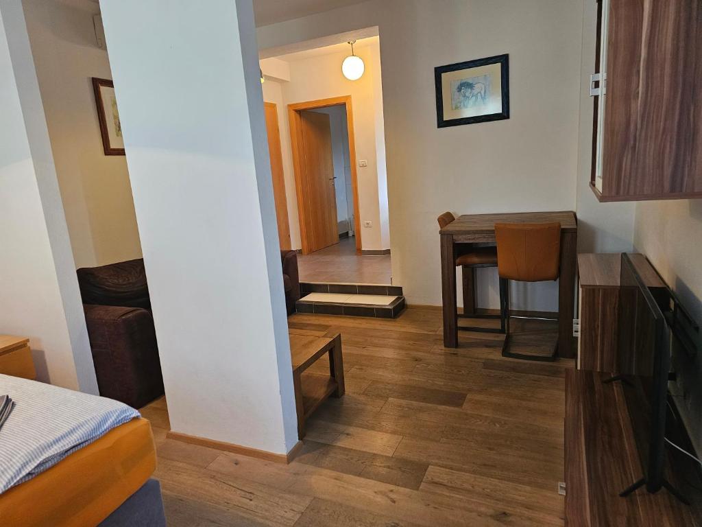 BC Better Choice Apartments - 8