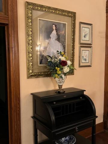Fotografie z fotogalerie ubytování Woodbine Inn and Restaurant v destinaci Madisonville