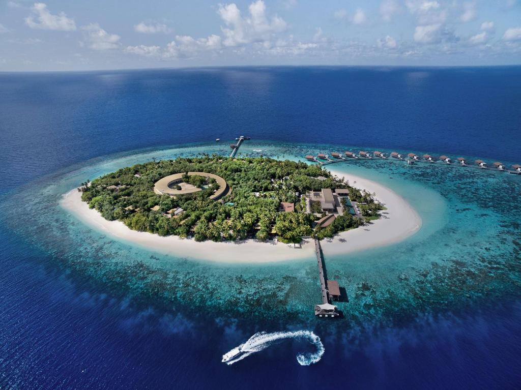Majoituspaikan Park Hyatt Maldives Hadahaa kuva ylhäältä päin