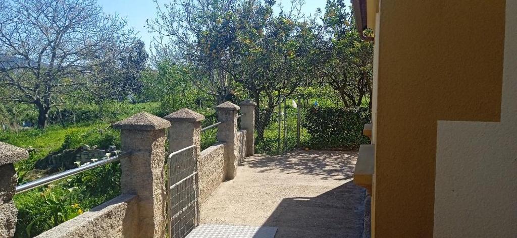 Zahrada ubytování Casita con terreno a 10 minutos del centro de Vigo