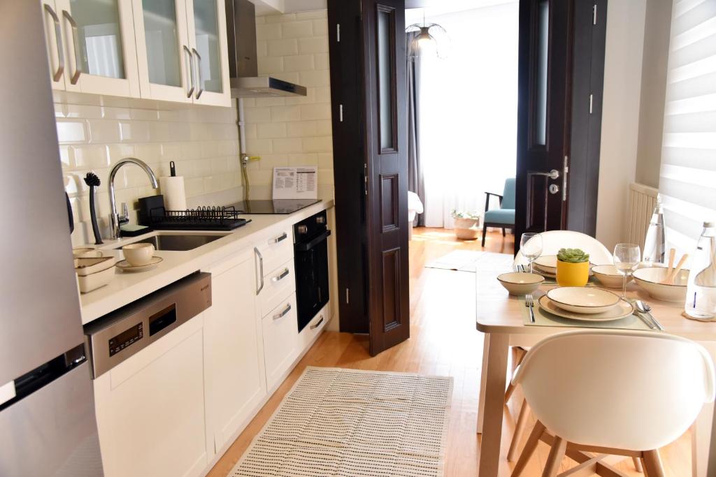 Kuchyň nebo kuchyňský kout v ubytování İstanbul Guesthouse
