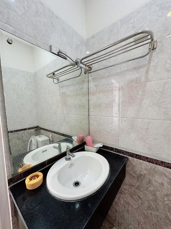 Koupelna v ubytování THIÊN ANH HOTEL