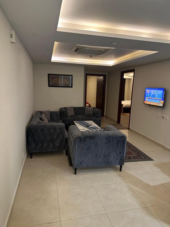 Prostor za sedenje u objektu Gold Crest Two Bed service Apartments