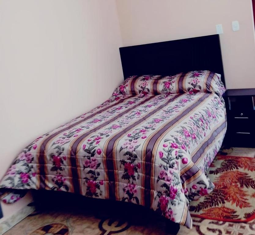 Hotel Reyna