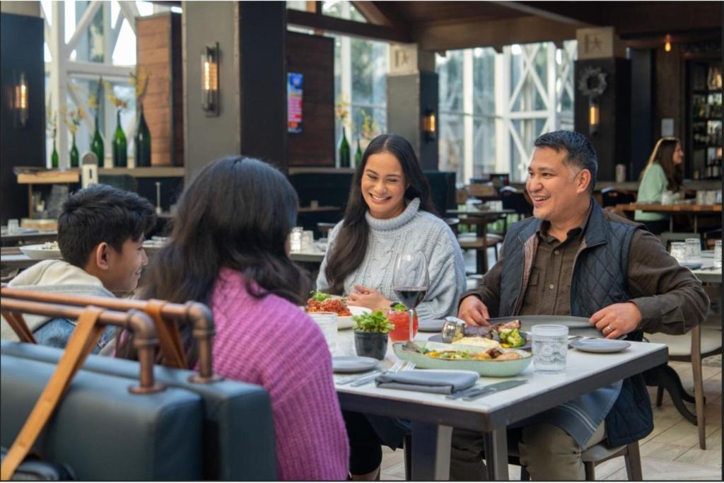 Gaylord Texan Resort and Convention Center photo