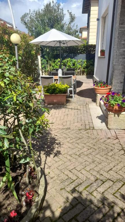 Zahrada ubytování Villa Liberty Versilia