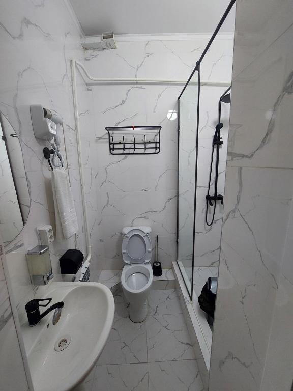 Koupelna v ubytování Bagysh Hotel