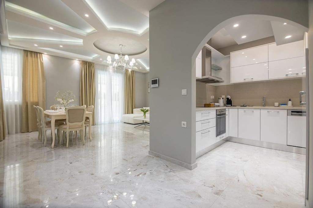 Køkken eller tekøkken på Nobel apartment, Chania Town