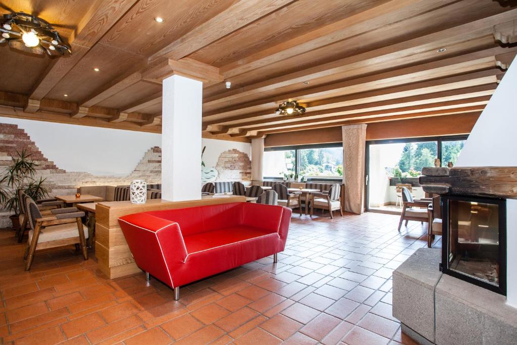 Posezení v ubytování Hotel Am Wolfgrubenersee