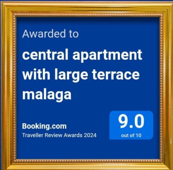 central apartment with large terrace malaga