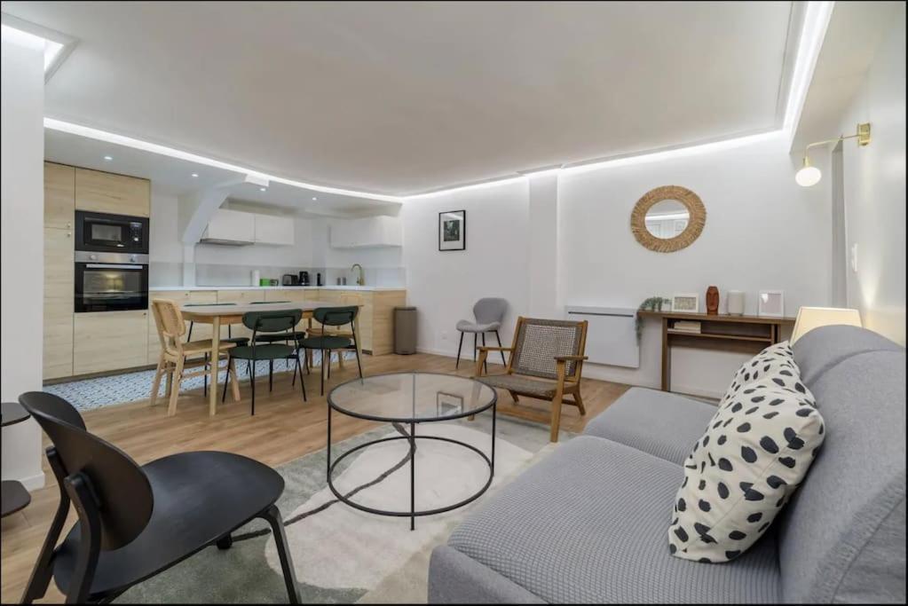 Photo de la galerie de l'établissement Spacious apartment in Opera with 3BDR for 6PAX, à Paris