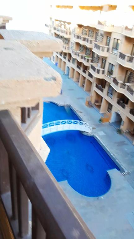 Bazén v ubytování Turtles beach resort hourghada studio view sea view pool private beach jacuzzi security air-conditioned Cafe restaurant on the beach and a large sunny balcony nebo v jeho okolí