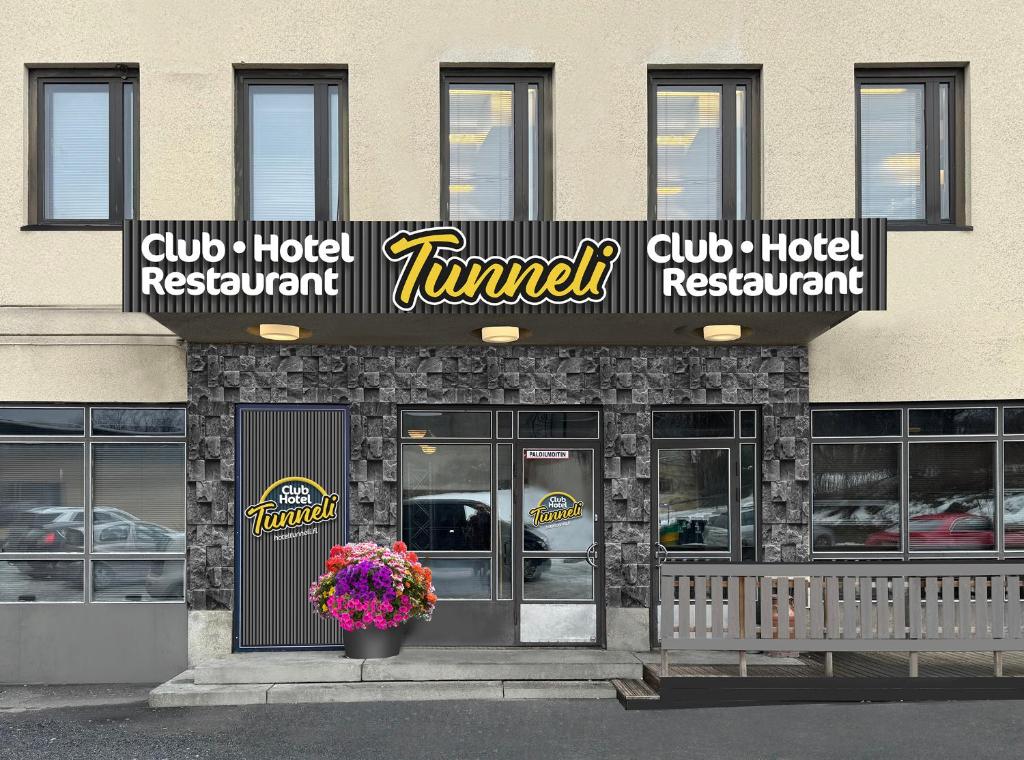Hotel Tunnel