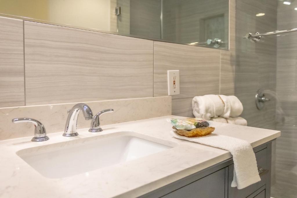 Islander East Condominiums photo
