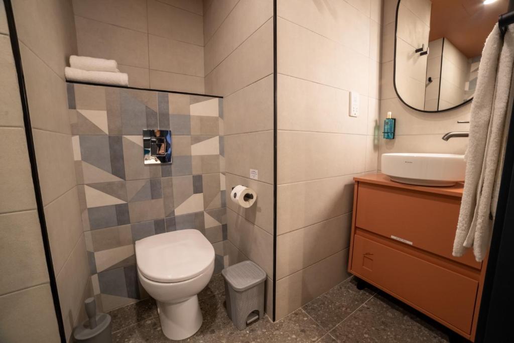 Eleven by Warren Collection - 16