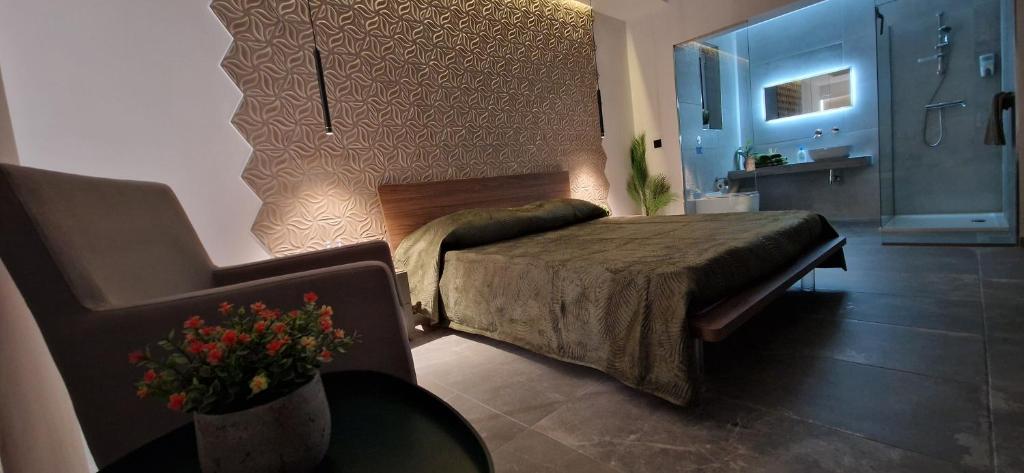 Postel nebo postele na pokoji v ubytování B8 Seaside Luxury Rooms with private bathroom - dining area shared