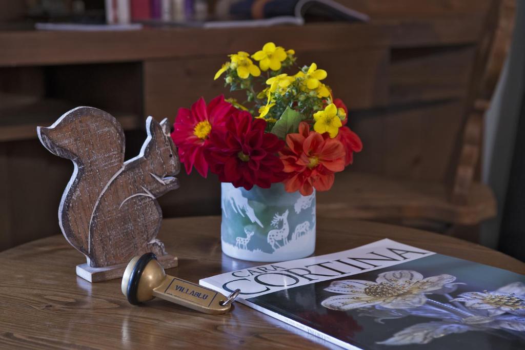 Zdjęcie z galerii obiektu Boutique Hotel Villa Blu Cortina D'Ampezzo w mieście Cortina dʼAmpezzo