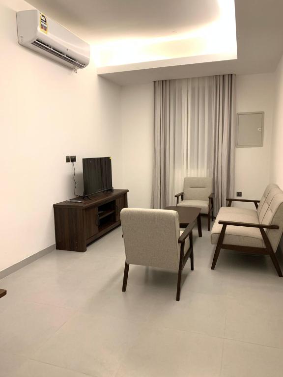 TV a/nebo společenská místnost v ubytování Iveria Hotel Apartments