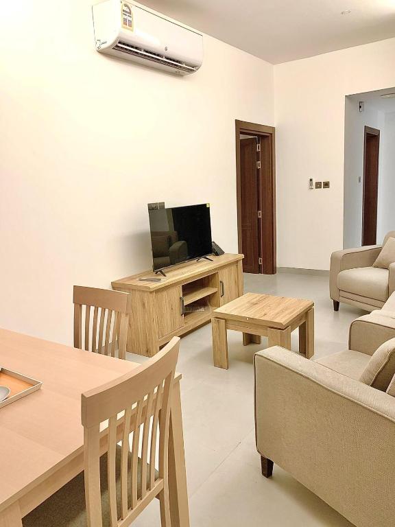 TV a/nebo společenská místnost v ubytování Iveria Hotel Apartments