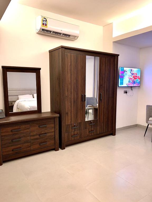 TV a/nebo společenská místnost v ubytování Iveria Hotel Apartments
