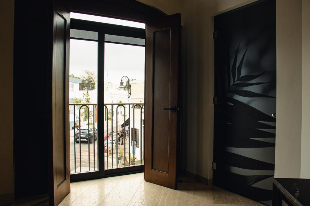 Casa Continental Hotel Boutique & Suites - Adults Only photo