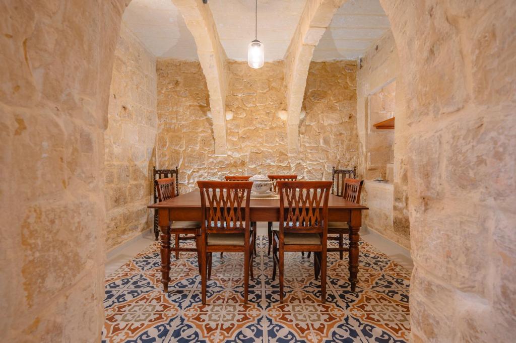 Posezení v ubytování 'Notabile' - Private Townhouse in Mdina