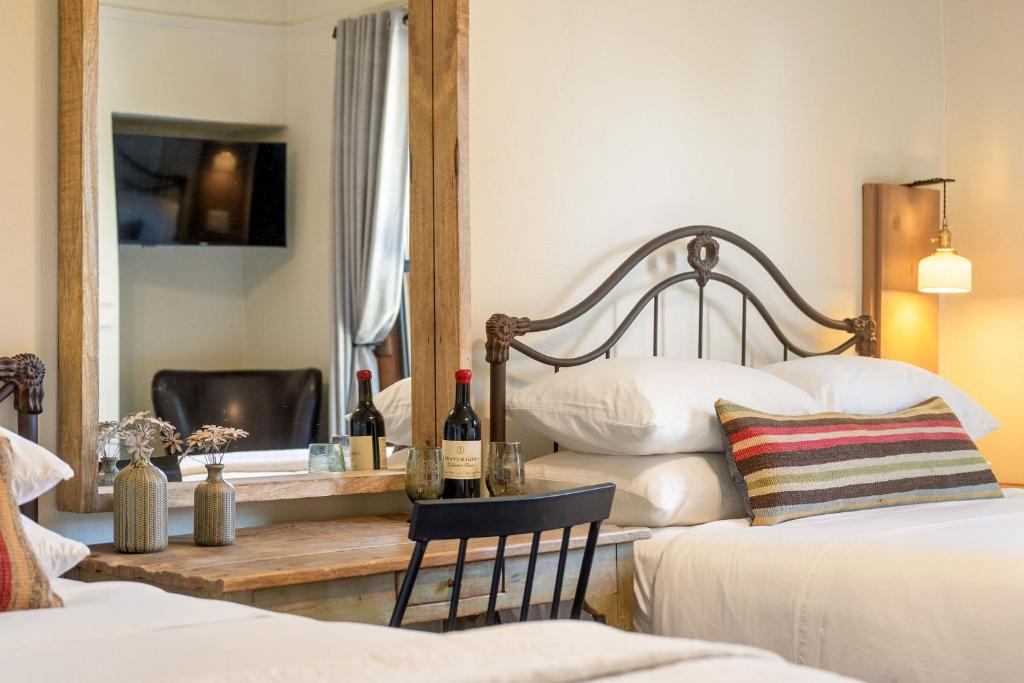 Sonoma Hotel - Salle Double Standard, Salle De Bains (salle 25 - Full / Twin)