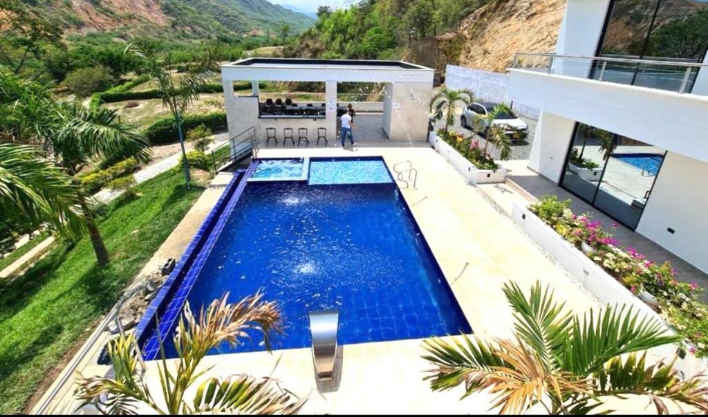 Výhled na bazén z ubytování Finca de ensueño nebo okolí