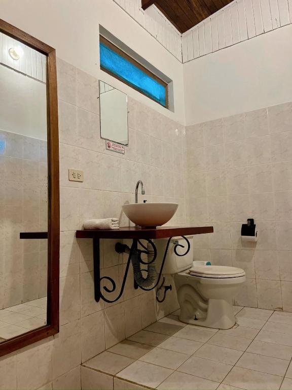 Koupelna v ubytování Hotel Exotic Lodge
