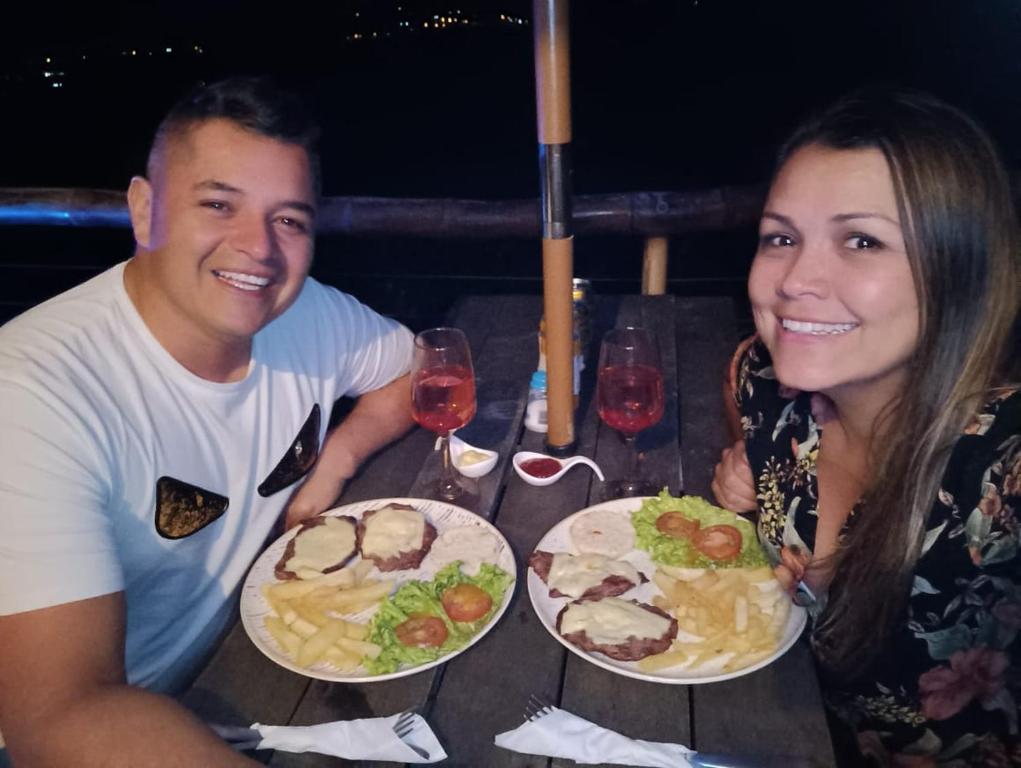 Jídlo v luxury tent nebo okolí