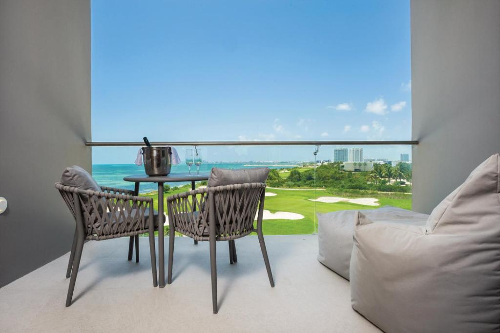 Dreams Vista Cancun Golf & Spa Resort - Deluxe Golf And Ocean View 2 Queens