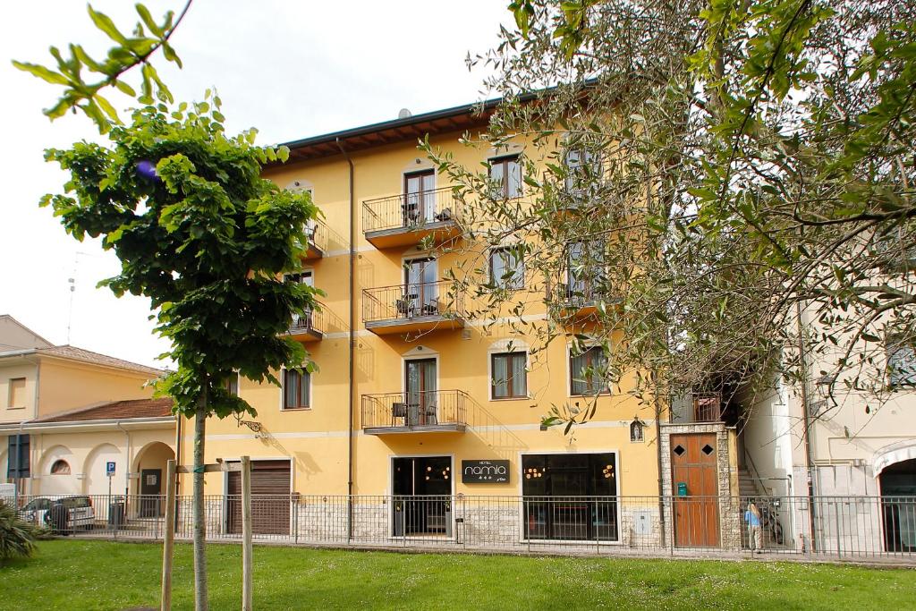 Budova, kde se hotel nachází