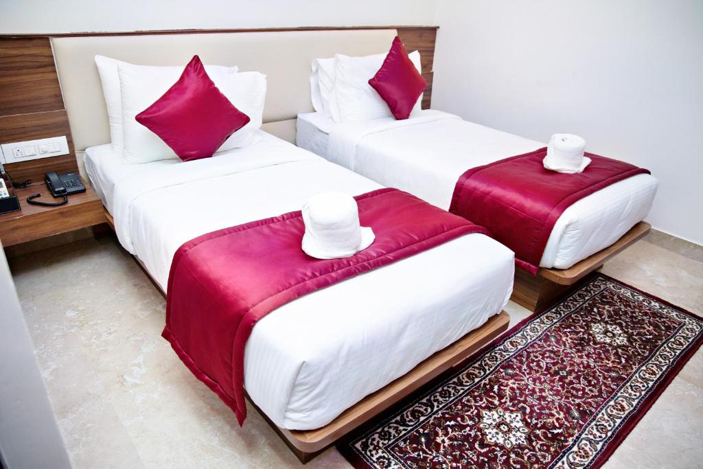 Villa Grand Hotel Near Kempegowda International Airport - Standard Double Or Twin Room