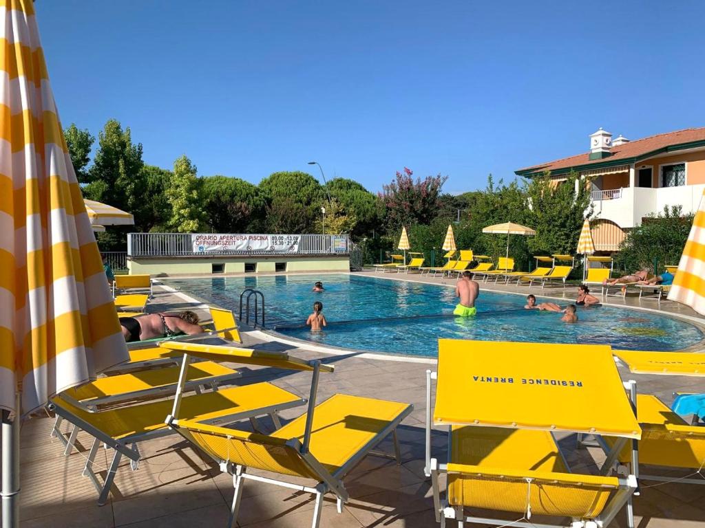 Πισίνα στο ή κοντά στο Villaggio Brenta