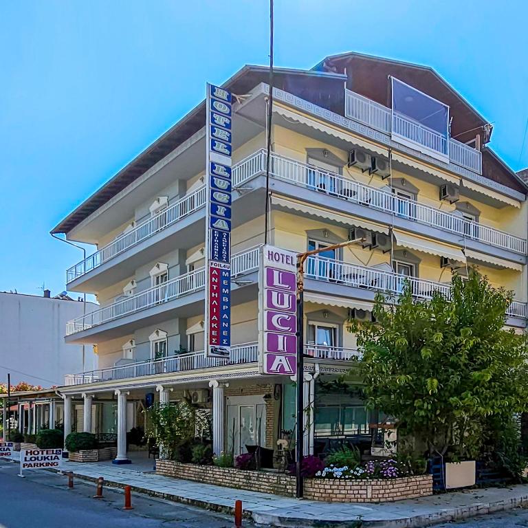 Budova, kde se hotel nachází