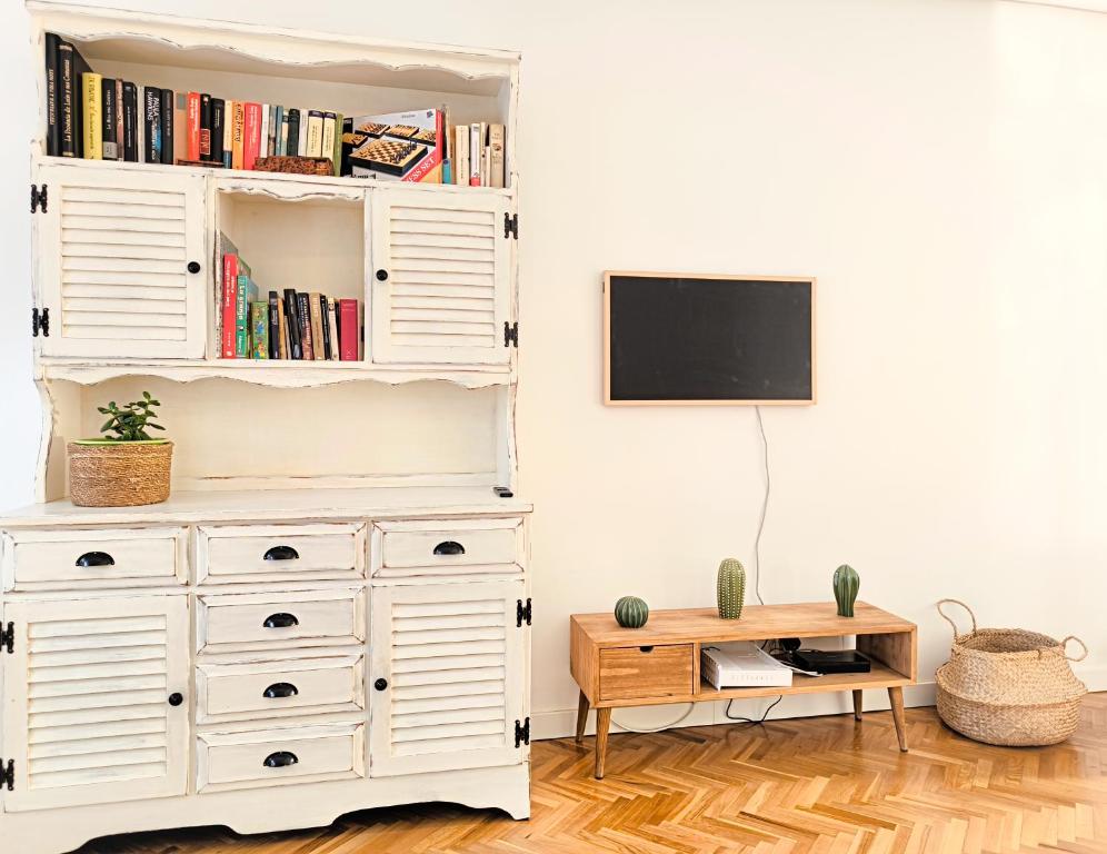 Knižnica v apartmáne