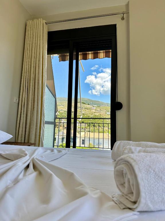 Postel nebo postele na pokoji v ubytování Bora Rooms