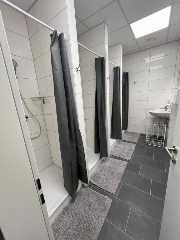 Koupelna v ubytování DRIVER ROOMS