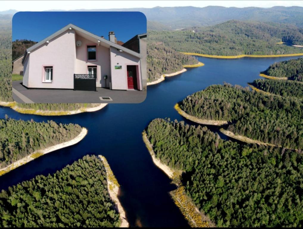 Letecký snímek ubytování Gîte de rarounette au cœur des Vosges