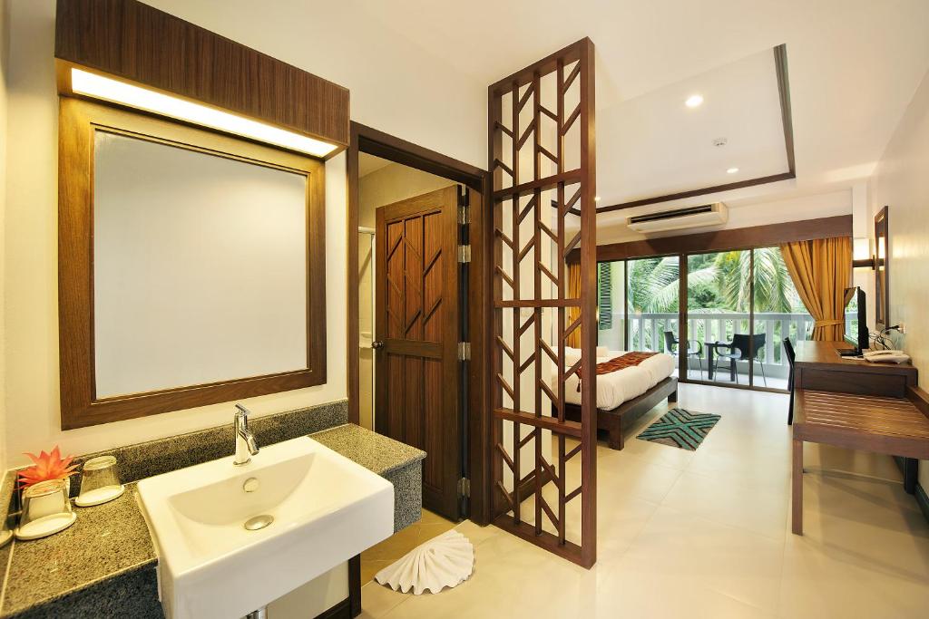 Ratana Hill Patong - 9