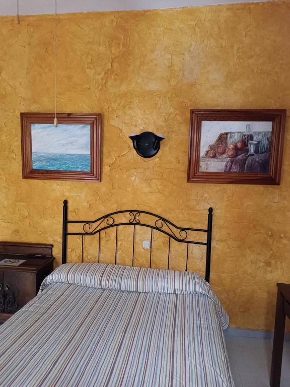 Hostal Manolo - Habitación Estándar Con Cama Queen