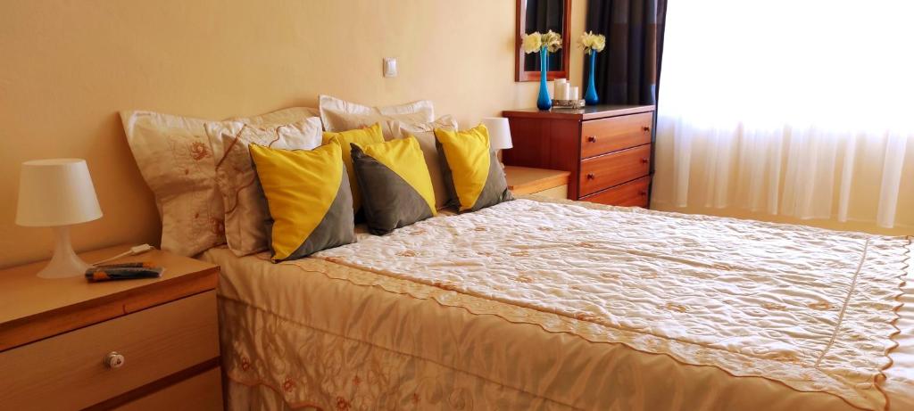 Postel nebo postele na pokoji v ubytování guesthouse emaly
